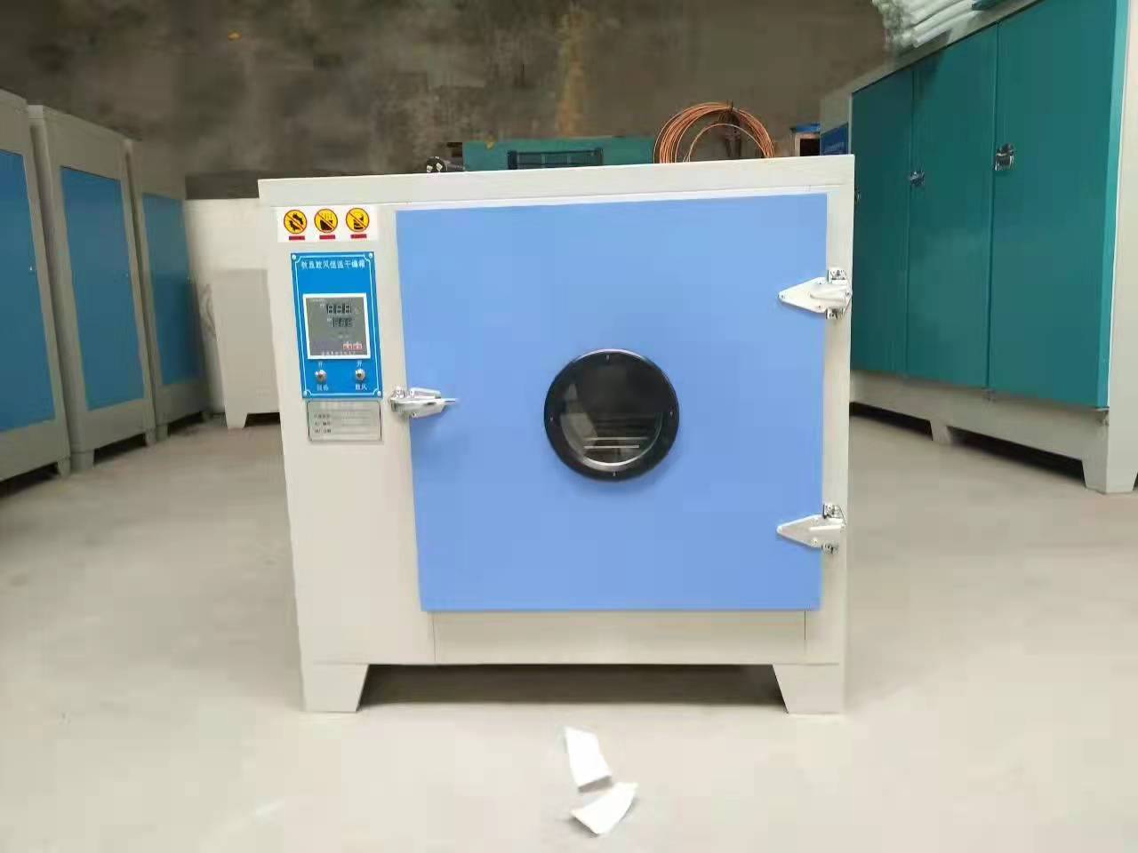 恒温恒湿试验箱作用(恒温恒湿试验箱具体应用哪些方面)(图1) 电热鼓风干燥箱7.jpg